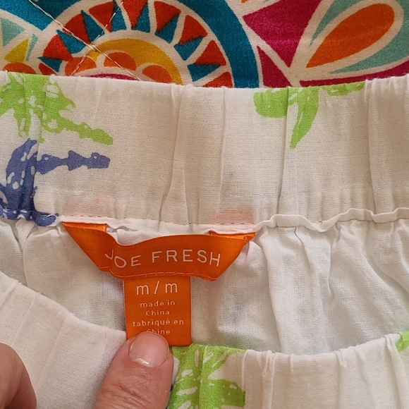2 for 25. Joe Fresh white cotton skirt. Sz M - Picture 5 of 5